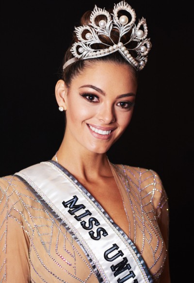 Demi-Leigh Nel-Peters, Miss Universe South Africa 2017 is crowned Miss ...